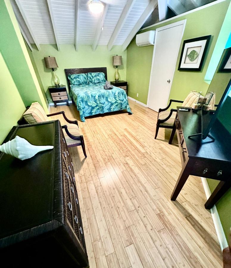 Harbor View 2Bed 1Bath Loft In Downtown Red Hook! Villa East End  Екстериор снимка